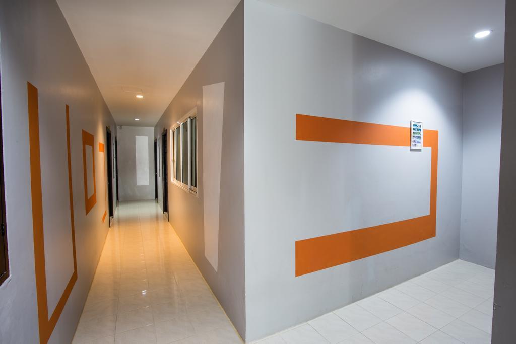Hotell Lavender 3*